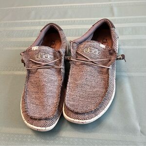 Hey Dude Men’s Size 9 Women Size 11 Wally Free Light Grey Slip Ons Beach Comfort